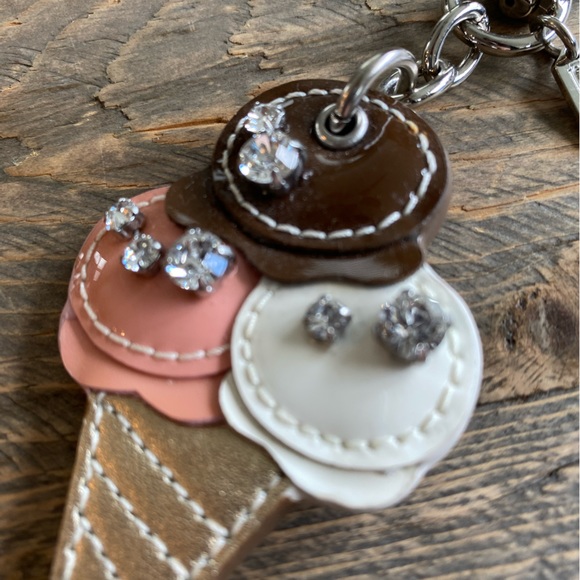 NEW COACH ICE CREAM CONE KEY FOB CHAIN PURSE CHARM SWAROVSKI CRYSTALS LEATHER - Picture 2 of 8
